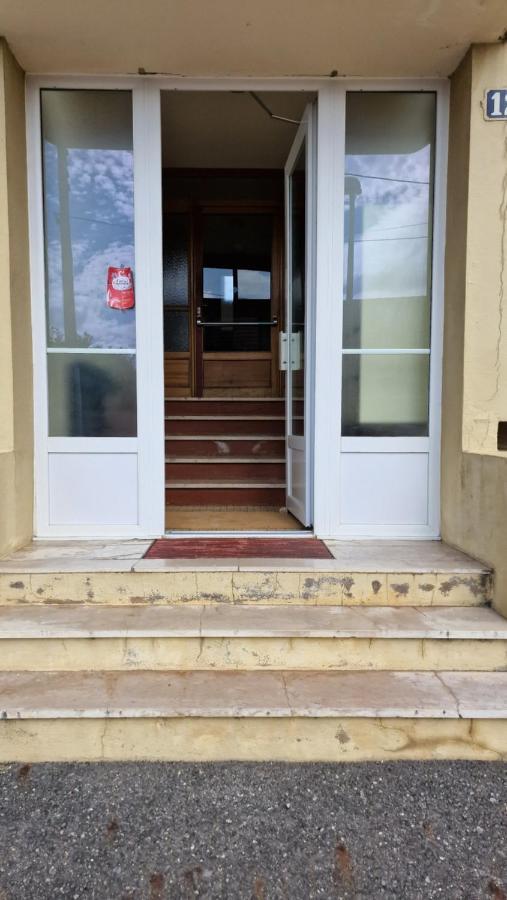 Studio 2 Pers Aux Inspirations 60S Chalon-sur-Saône Zewnętrze zdjęcie